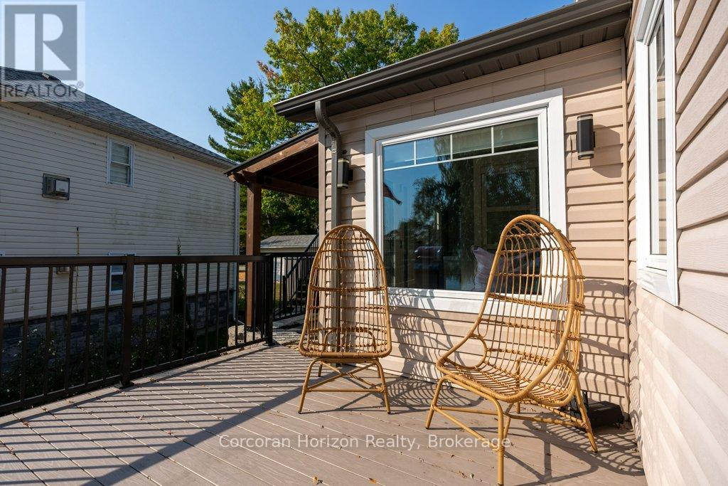 280 Robins Point Road, Tay, Ontario  L0K 2A0 - Photo 5 - S12028117