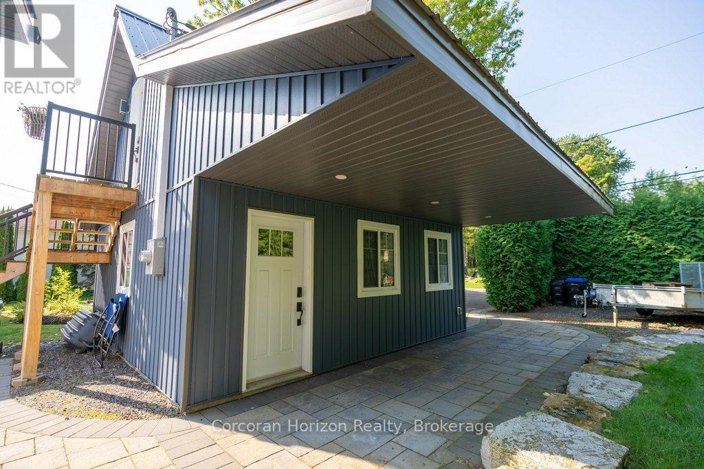 280 Robins Point Road, Tay, Ontario  L0K 2A0 - Photo 8 - S12028117