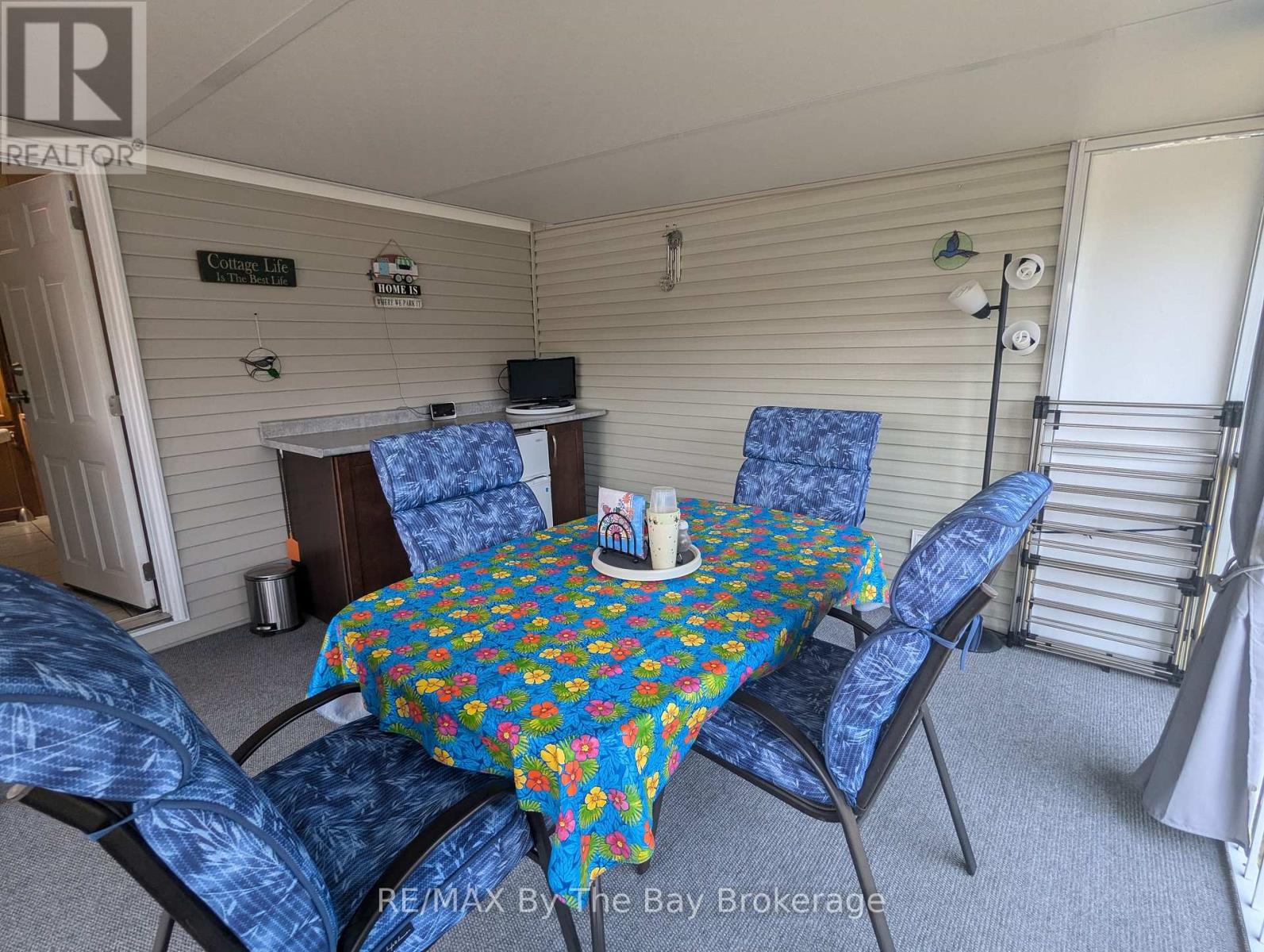 6 Huron Circle, Wasaga Beach, Ontario  L9Z 1X7 - Photo 28 - S12031129