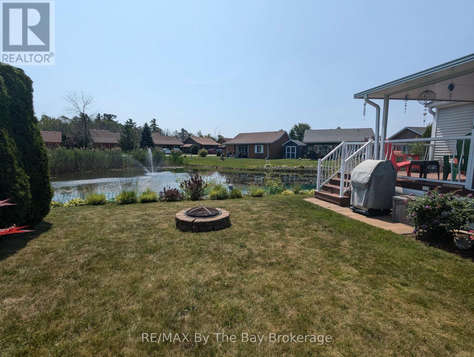 6 Huron Circle, Wasaga Beach, Ontario  L9Z 1X7 - Photo 3 - S12031129