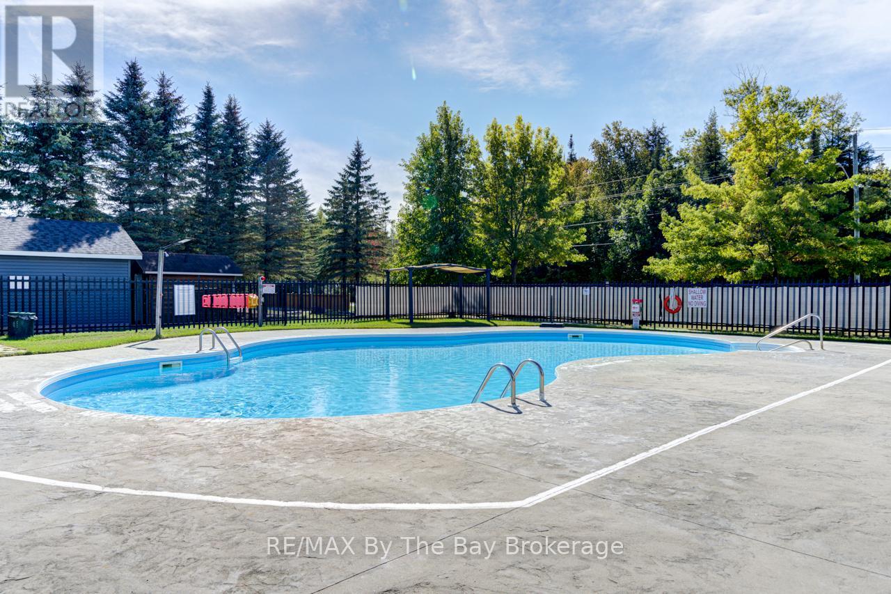 6 Huron Circle, Wasaga Beach, Ontario  L9Z 1X7 - Photo 36 - S12031129