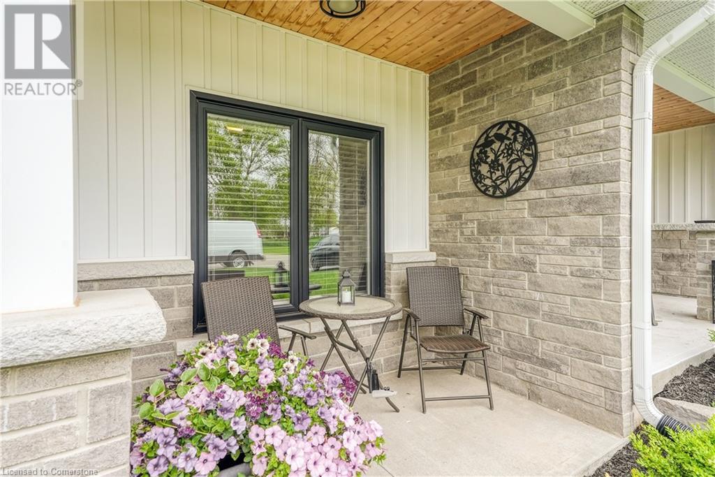 695 Yonge Street, Palmerston, Ontario  N0G 2P0 - Photo 3 - 40703779