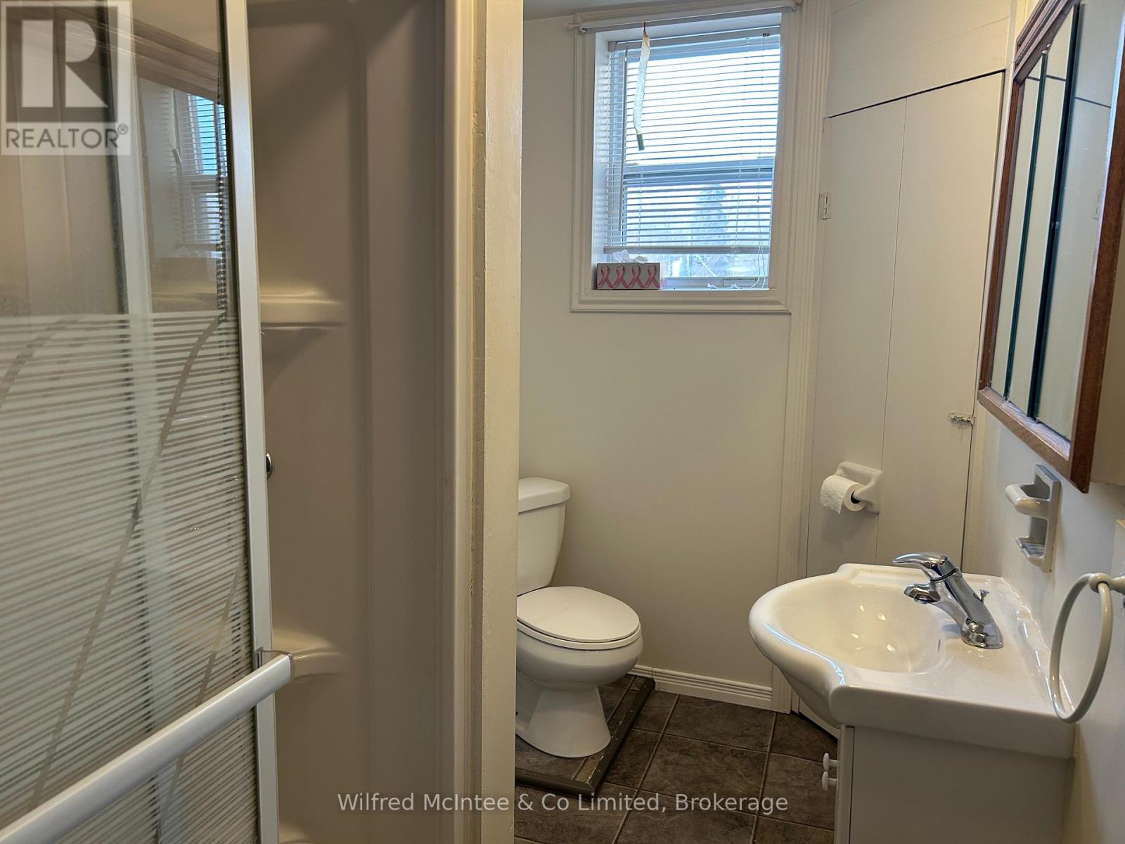 216 Durham Street E, Brockton, Ontario  N0G 2V0 - Photo 10 - X12032034