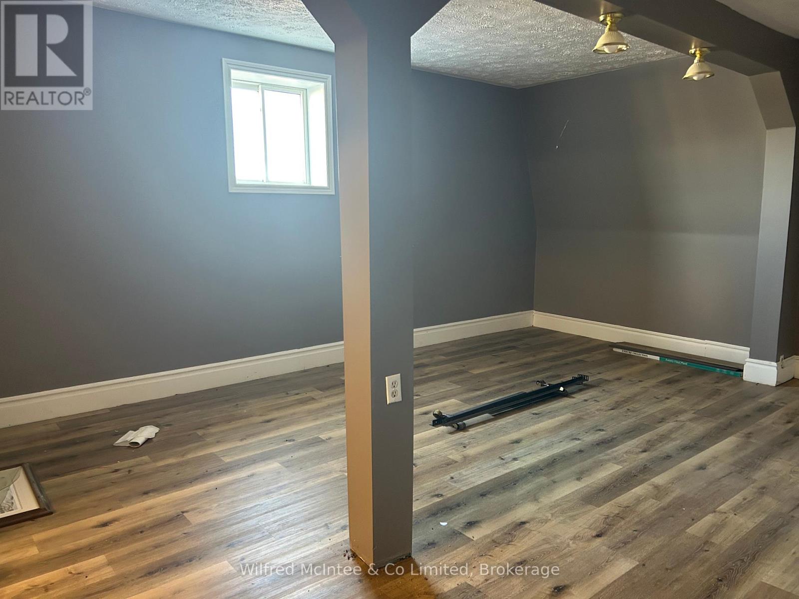 216 Durham Street E, Brockton, Ontario  N0G 2V0 - Photo 14 - X12032034