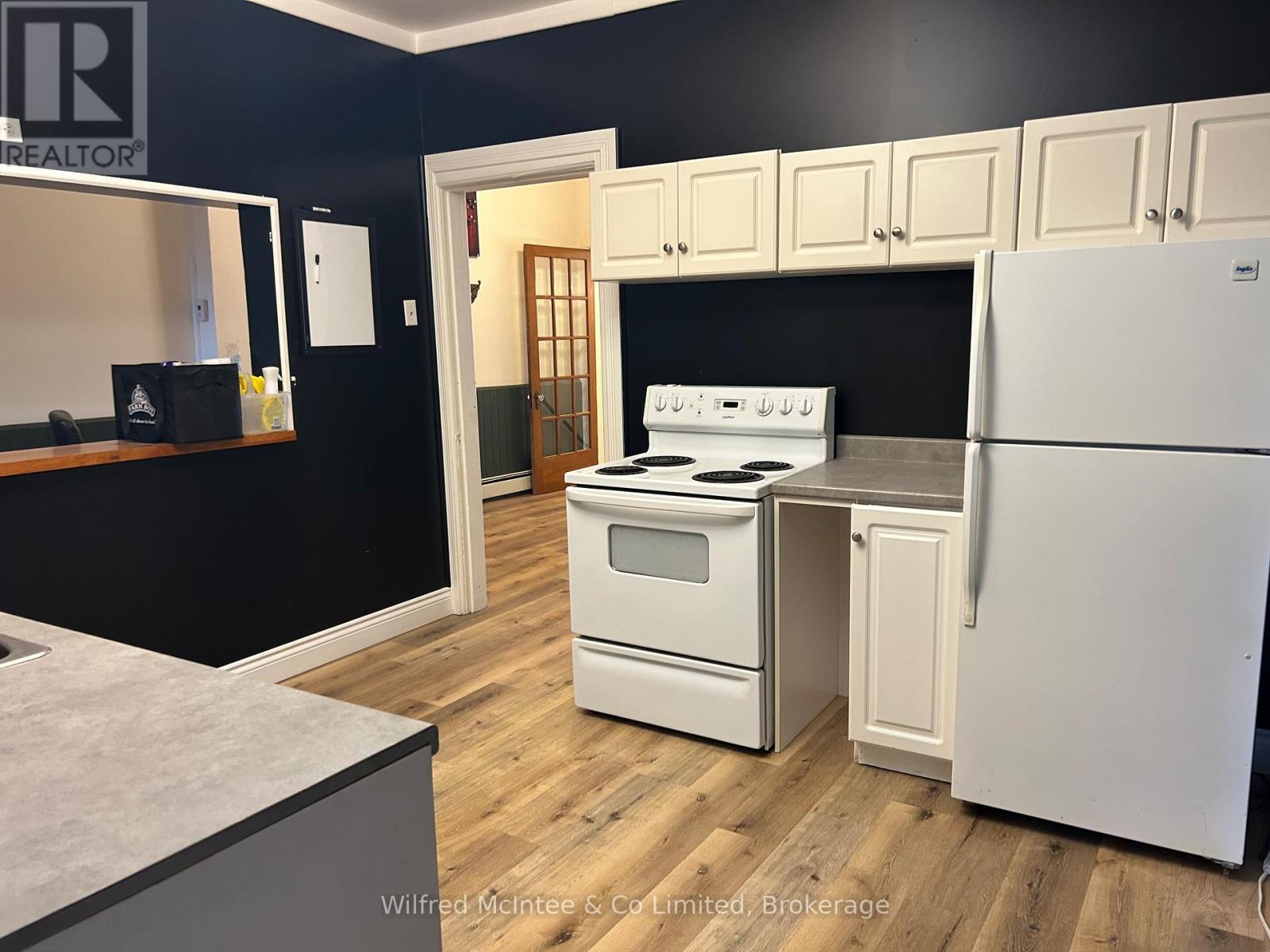 216 Durham Street E, Brockton, Ontario  N0G 2V0 - Photo 6 - X12032034
