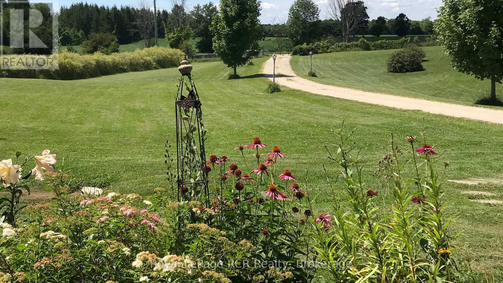 493759 Baptist Church Road, West Grey, Ontario  N0C 1K0 - Photo 6 - X12033519