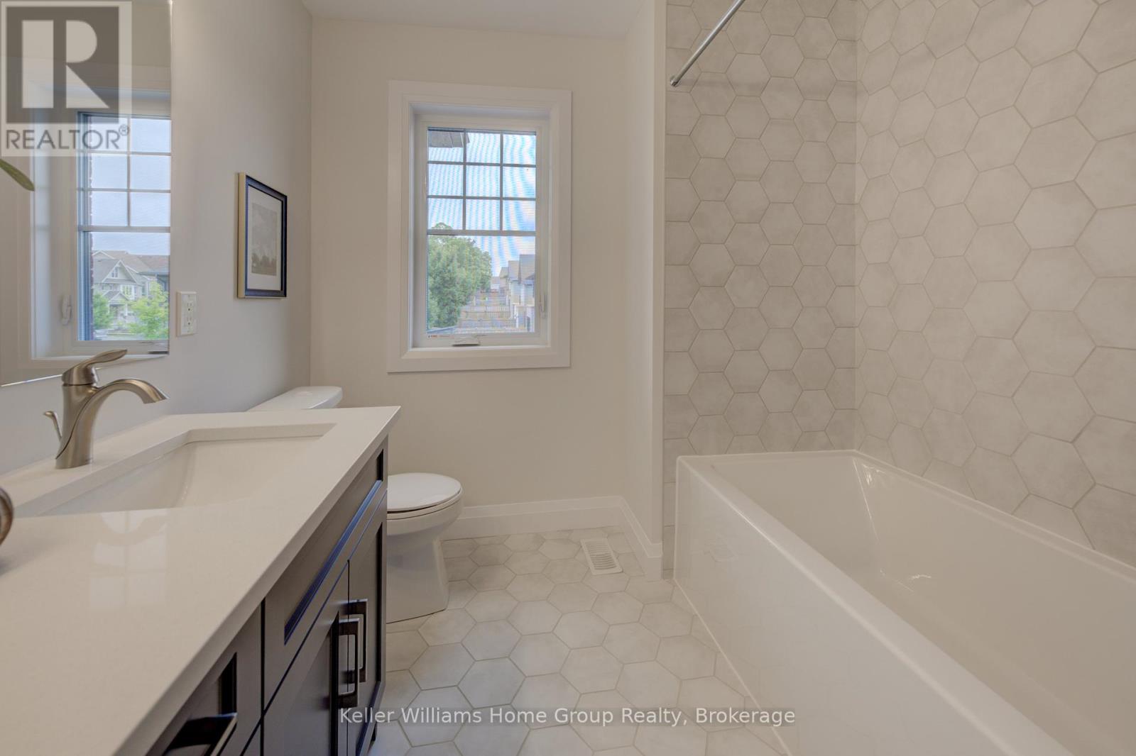 210 Carrington Drive, Guelph, Ontario  N1G 0G9 - Photo 35 - X12033658