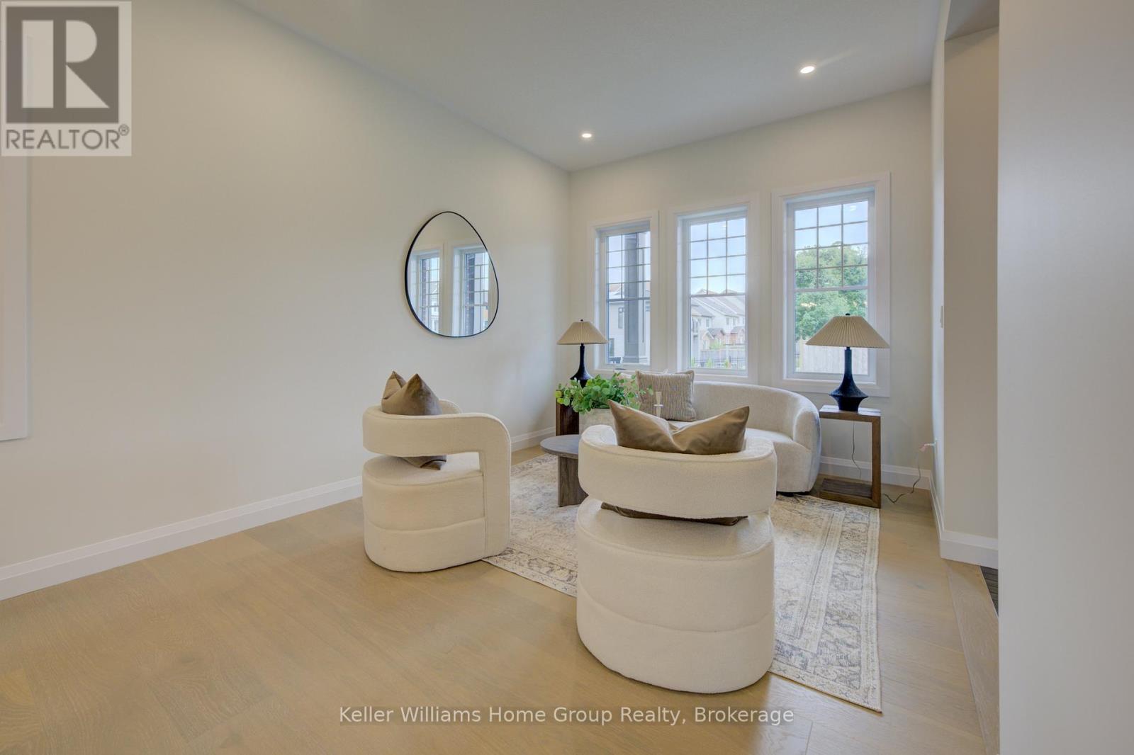 210 Carrington Drive, Guelph, Ontario  N1G 0G9 - Photo 4 - X12033658