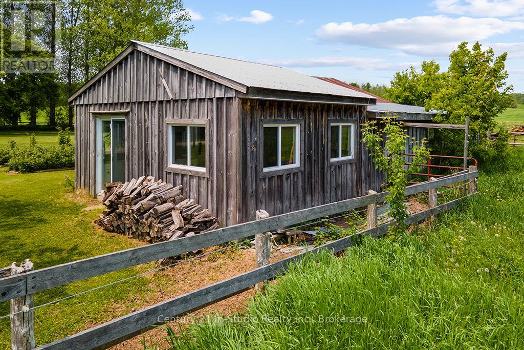 381103 Concession Road 4 Ndr, West Grey, Ontario  N4N 3B9 - Photo 7 - X12033764