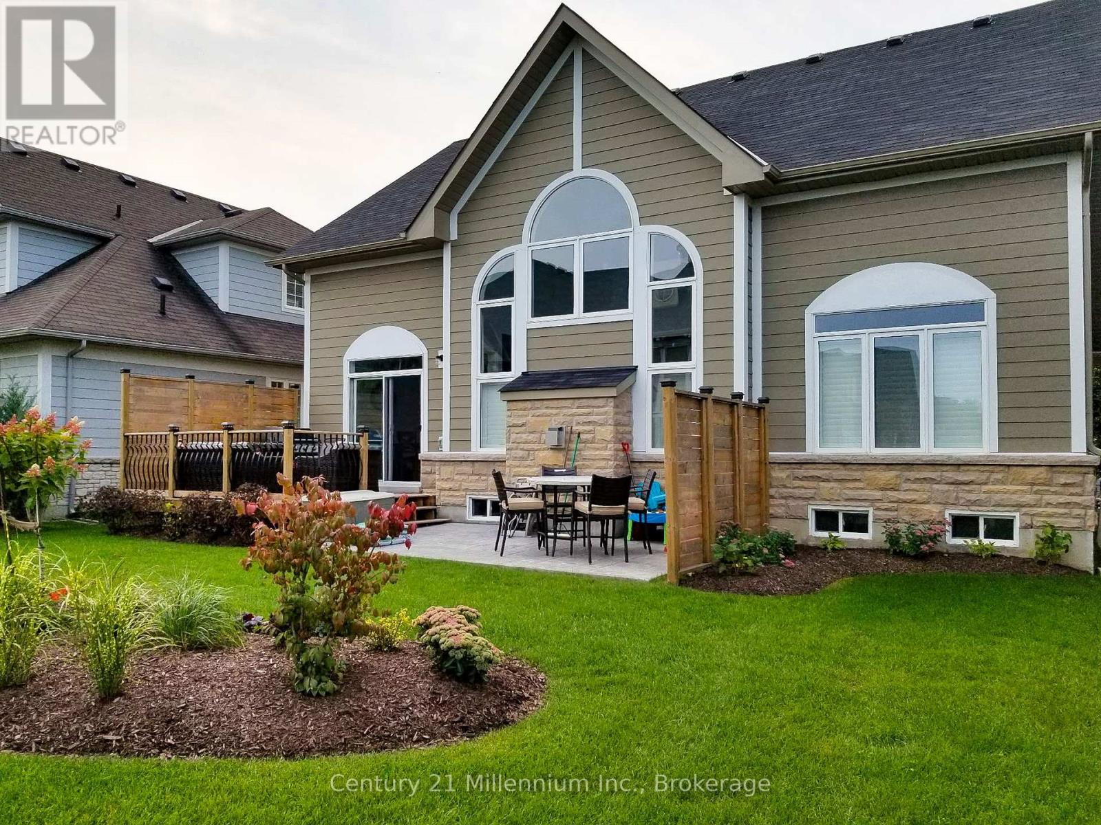 7 Clubhouse Drive, Collingwood, Ontario  L9Y 4Z5 - Photo 7 - S12034270