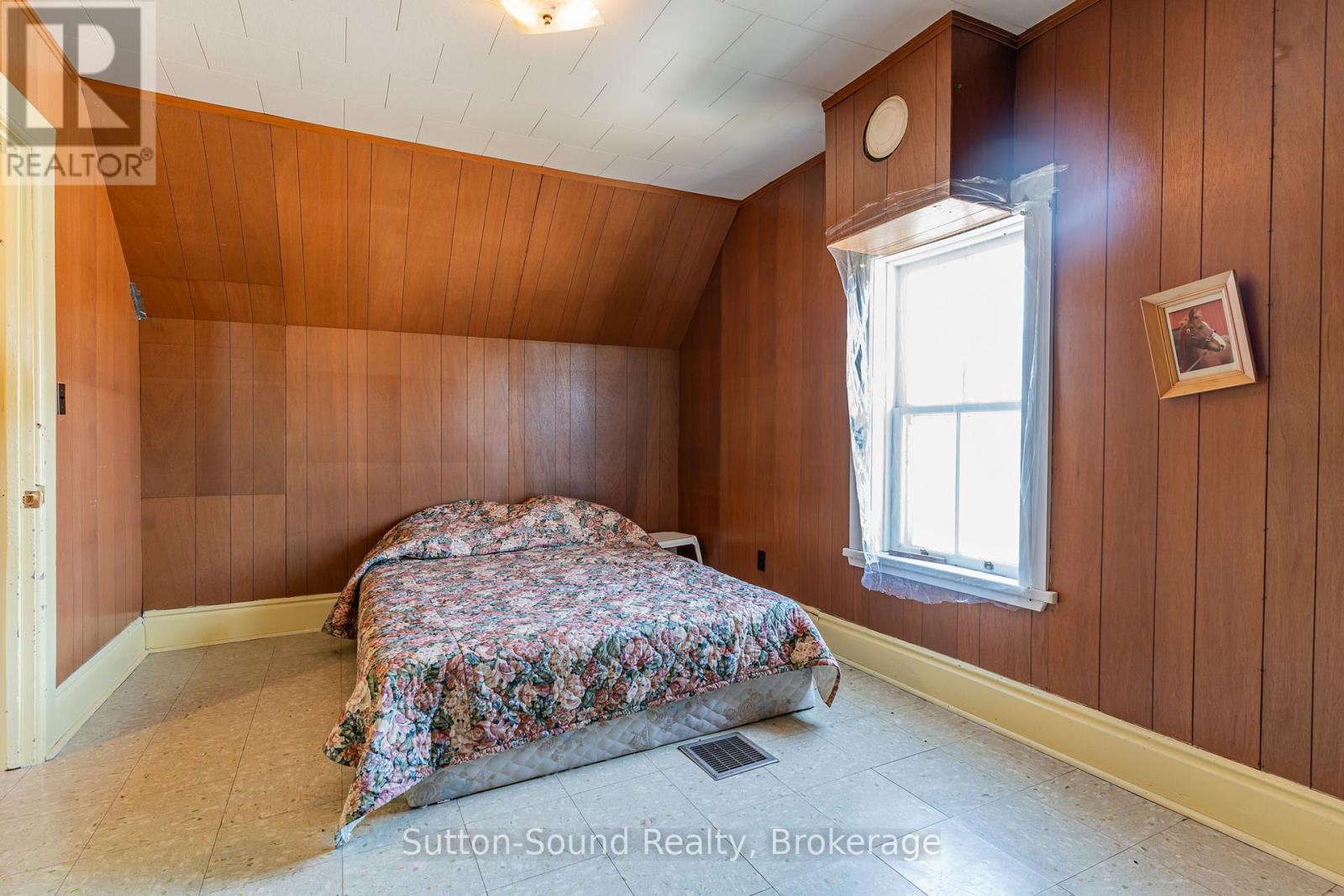 443 And 445 Taylor Street, South Bruce Peninsula, Ontario  N0H 2T0 - Photo 20 - X12034805