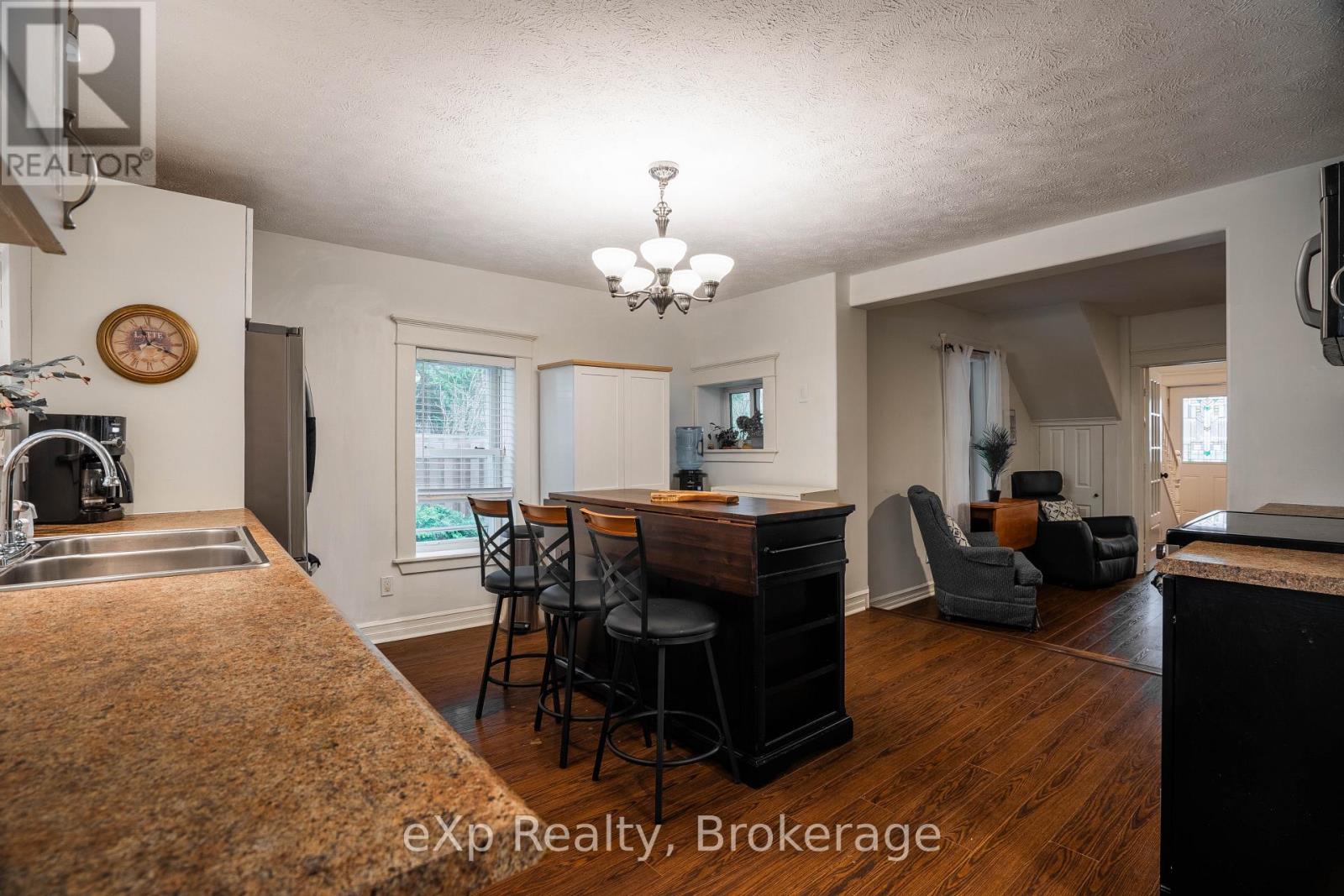 601 Dawson Street, South Bruce Peninsula, Ontario  N0H 2T0 - Photo 11 - X12035392