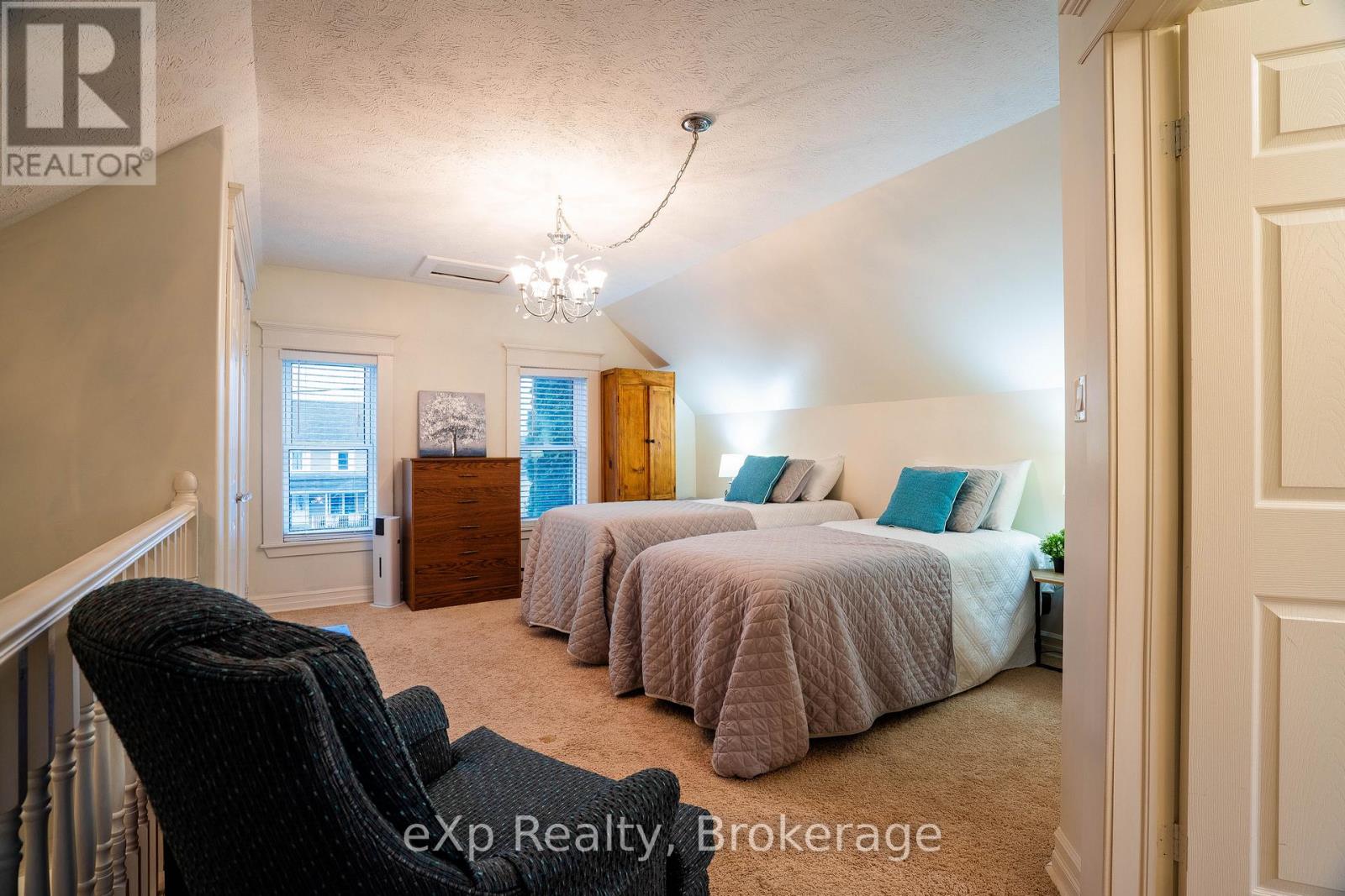 601 Dawson Street, South Bruce Peninsula, Ontario  N0H 2T0 - Photo 24 - X12035392