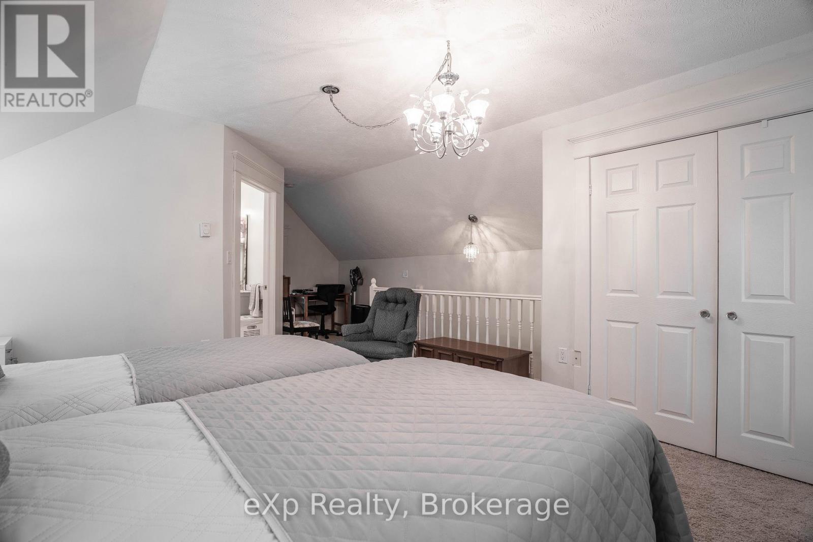 601 Dawson Street, South Bruce Peninsula, Ontario  N0H 2T0 - Photo 26 - X12035392