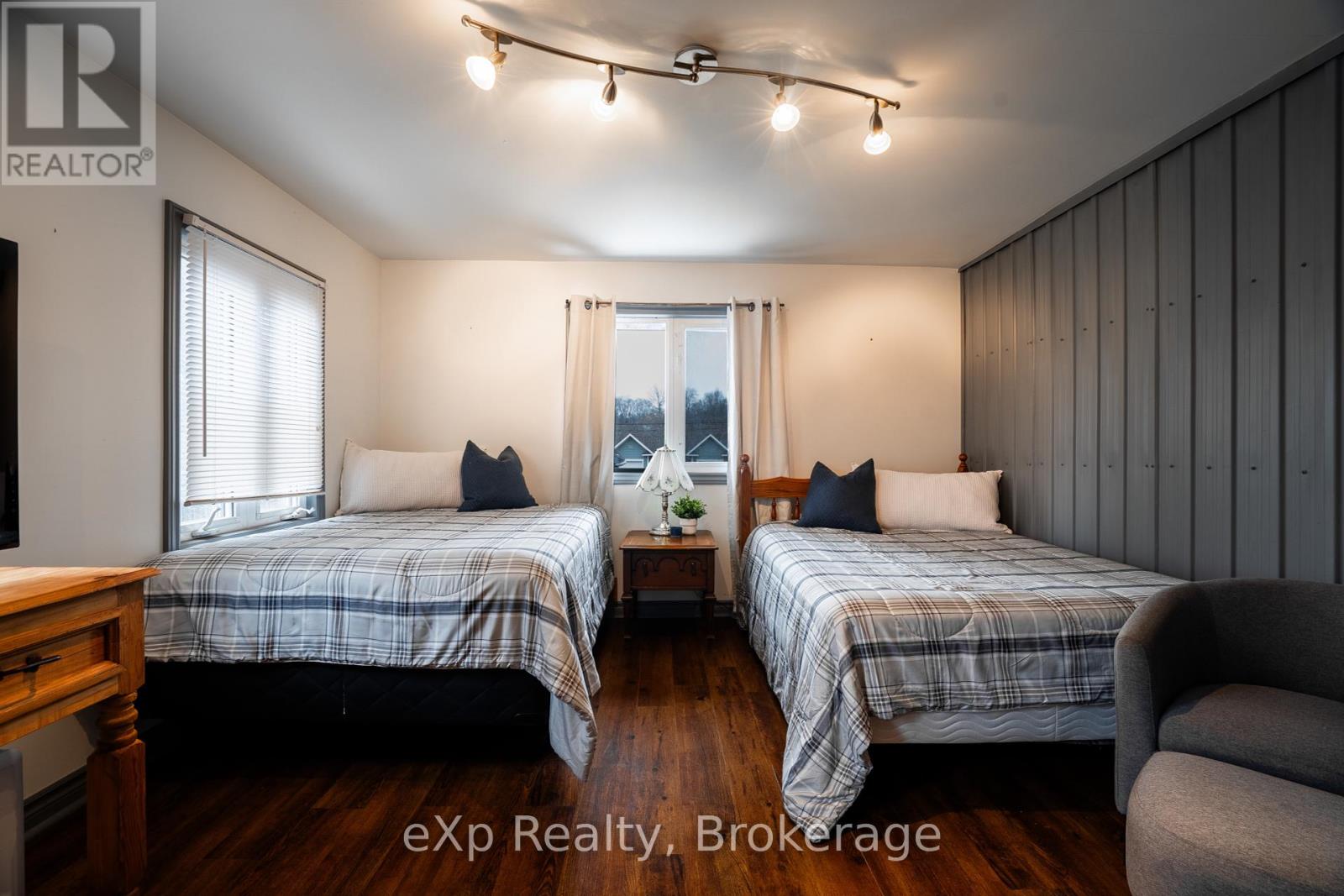 601 Dawson Street, South Bruce Peninsula, Ontario  N0H 2T0 - Photo 36 - X12035392