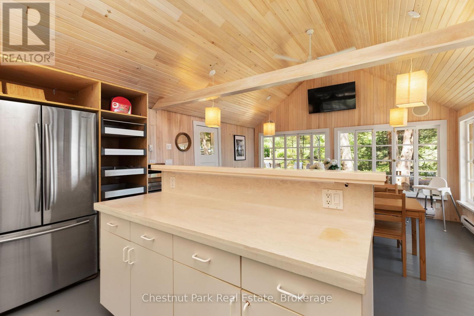 29 Island 26lm, Gravenhurst, Ontario  P1P 1R2 - Photo 14 - X12035465