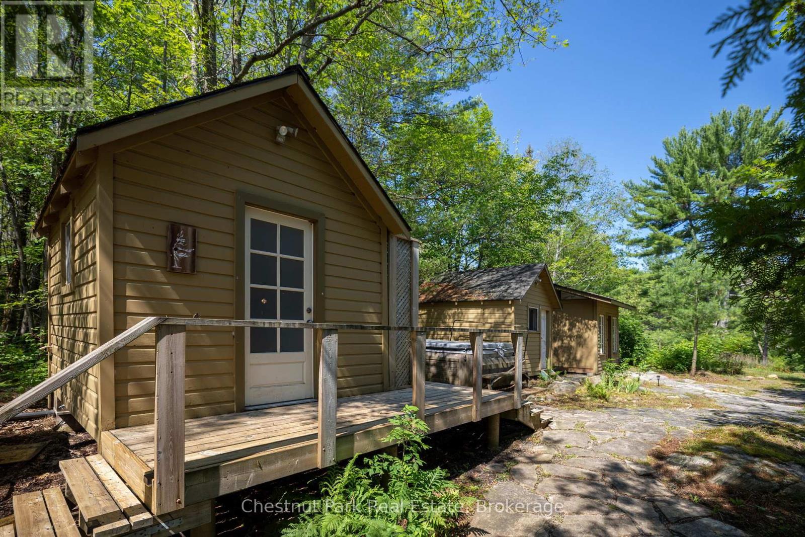 29 Island 26lm, Gravenhurst, Ontario  P1P 1R2 - Photo 33 - X12035465