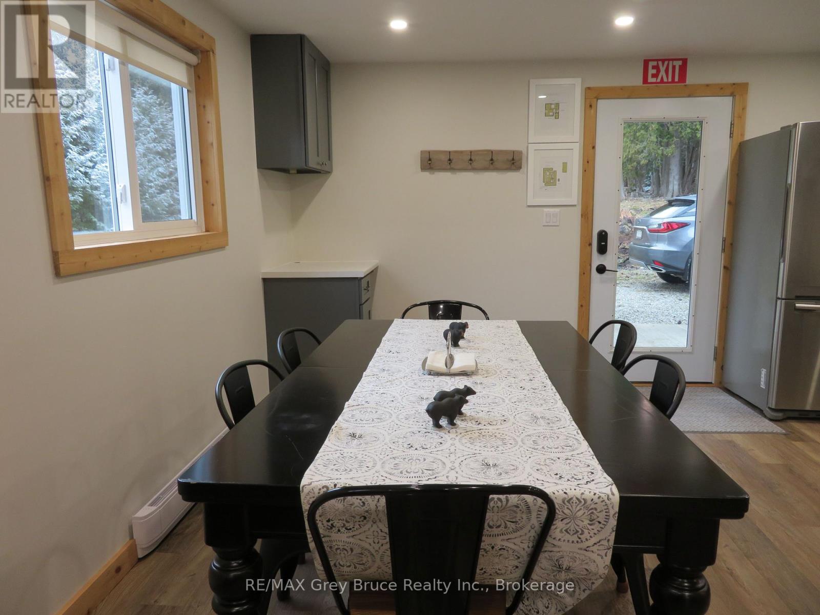 597 Stokes Bay Road, Northern Bruce Peninsula, Ontario  N0H 2M0 - Photo 10 - X12035668
