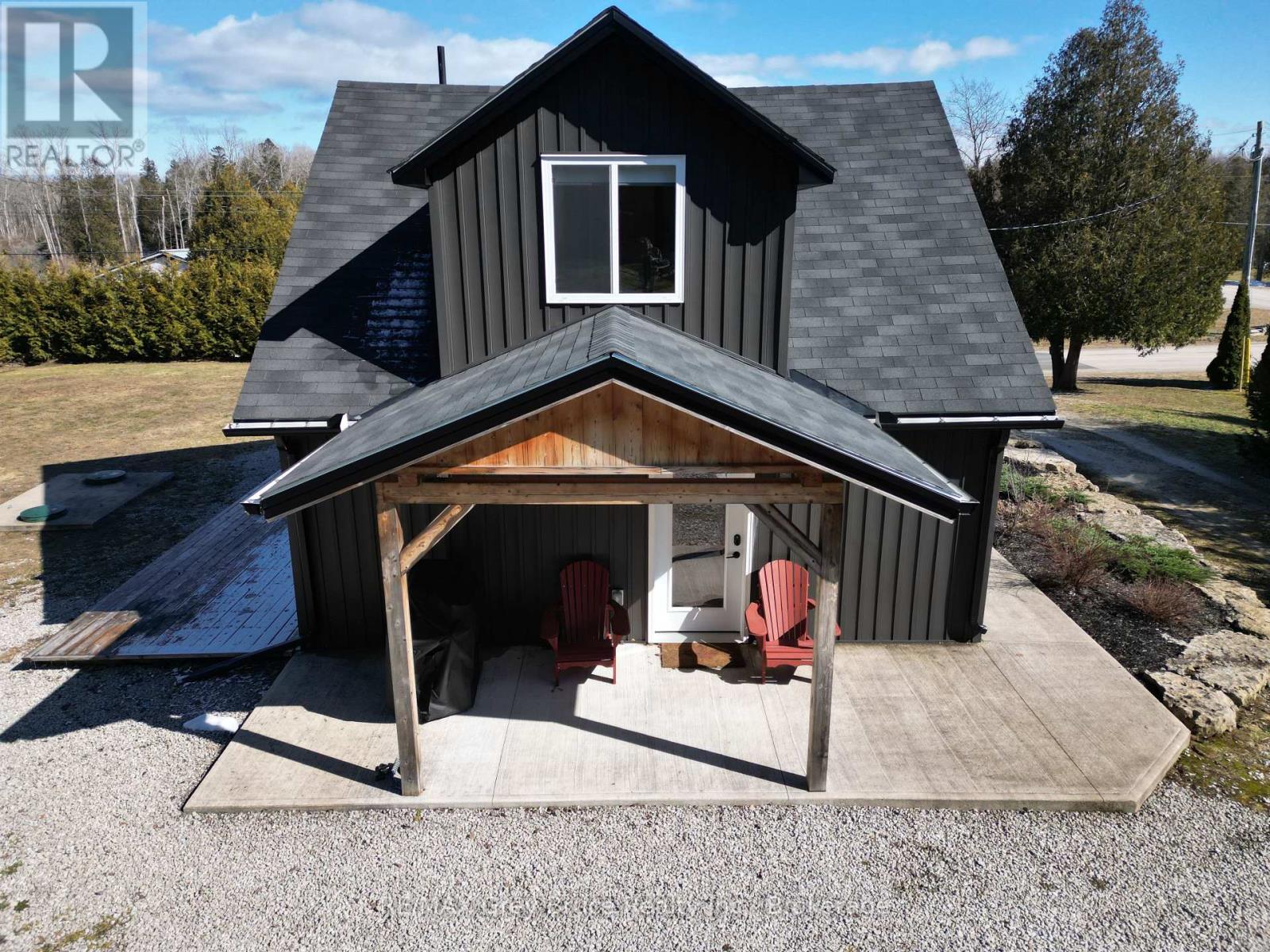 597 Stokes Bay Road, Northern Bruce Peninsula, Ontario  N0H 2M0 - Photo 2 - X12035668