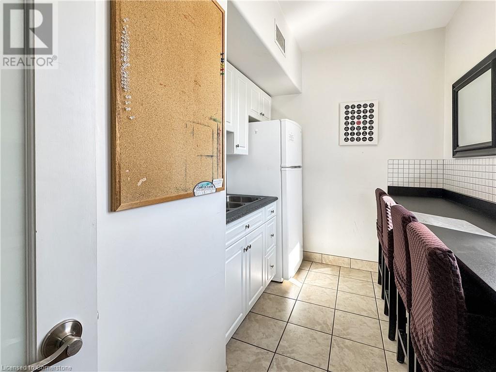 423 King Street E Unit# 1, Cambridge, Ontario  N3H 3N1 - Photo 27 - 40708669