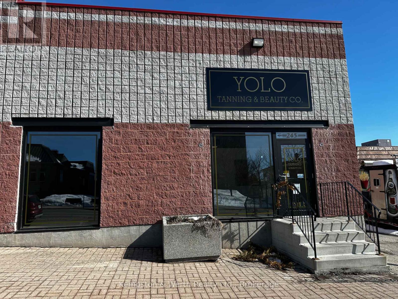 245 Main Street W, North Perth, Ontario  N4W 1A3 - Photo 17 - X12037498