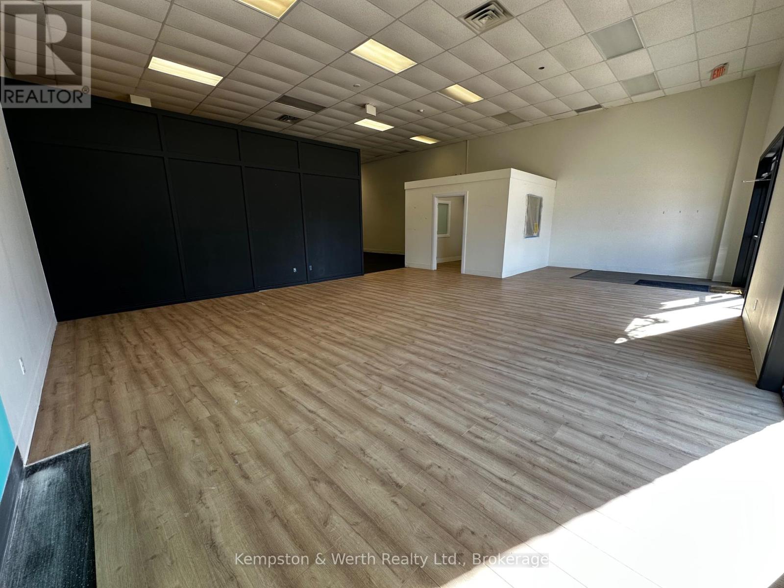 245 Main Street W, North Perth, Ontario  N4W 1A3 - Photo 8 - X12037498