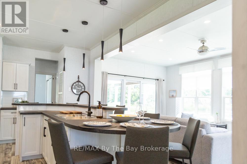 37 - 3282 Ogdens Beach Road, Midland, Ontario  L9S 2K6 - Photo 18 - S12039578