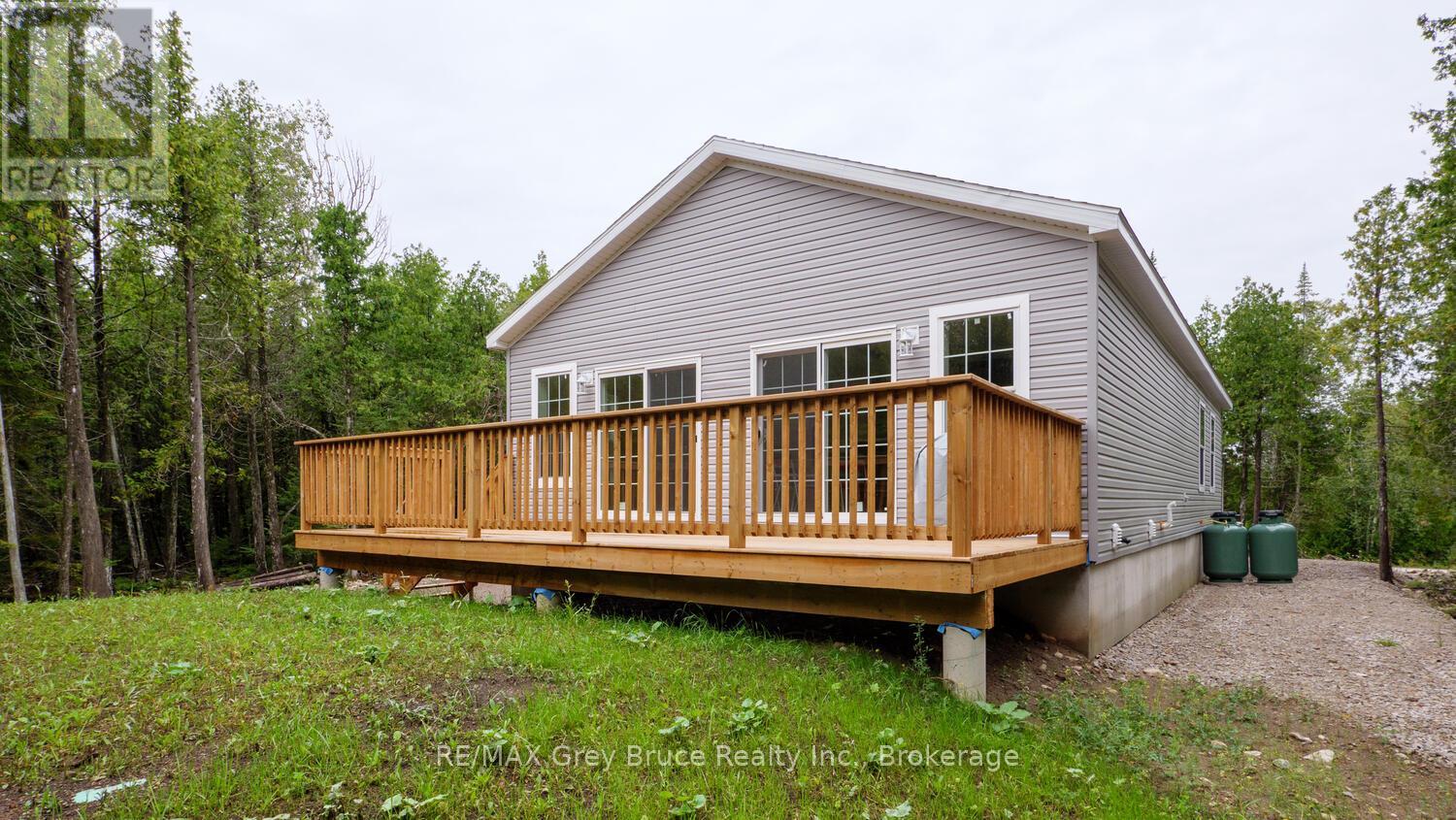 147 Dorcas Bay Road, Northern Bruce Peninsula, Ontario  N0H 2R0 - Photo 24 - X12040063