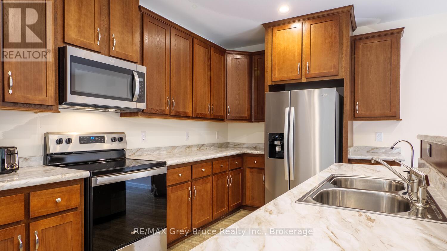 147 Dorcas Bay Road, Northern Bruce Peninsula, Ontario  N0H 2R0 - Photo 4 - X12040063