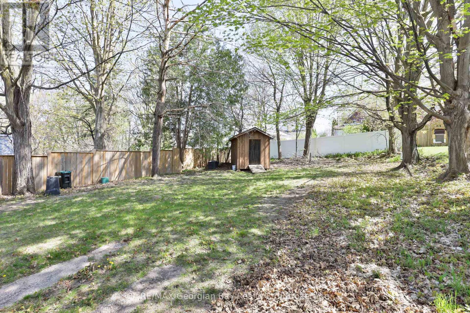23 Maria Street, Penetanguishene, Ontario  L9M 1L5 - Photo 27 - S12042245