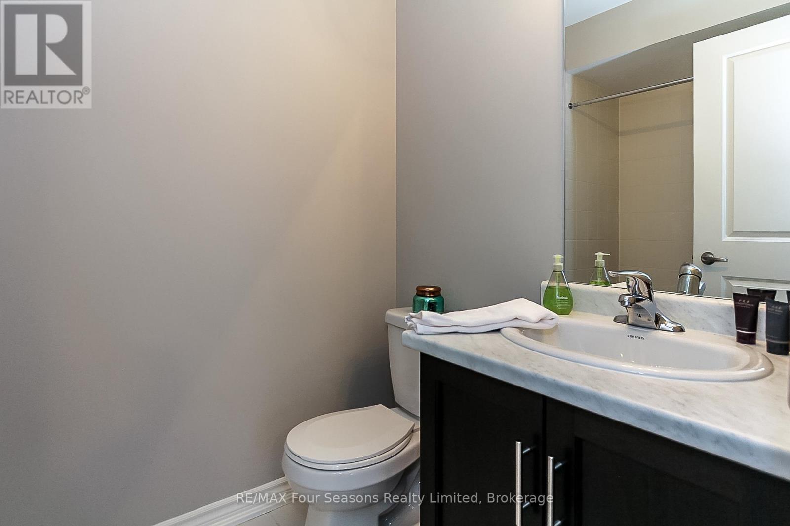 12 Robbie Way, Collingwood, Ontario  L9Y 0X5 - Photo 11 - S12042422