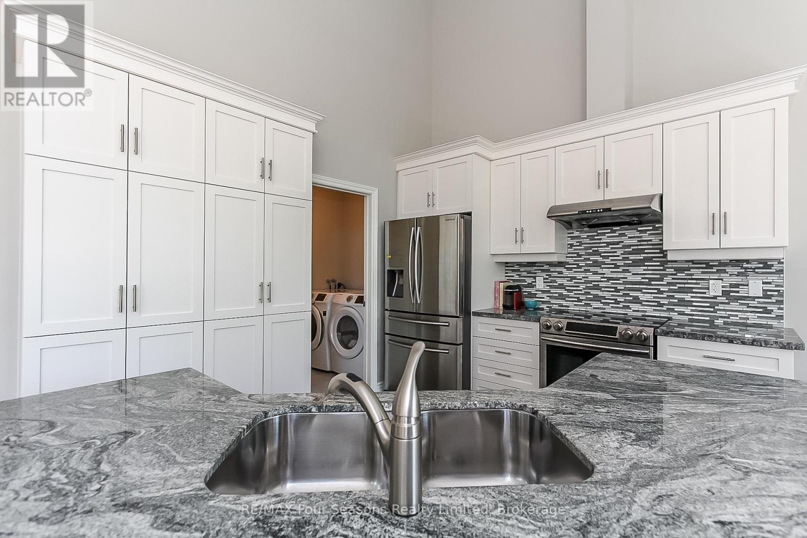 12 Robbie Way, Collingwood, Ontario  L9Y 0X5 - Photo 23 - S12042422