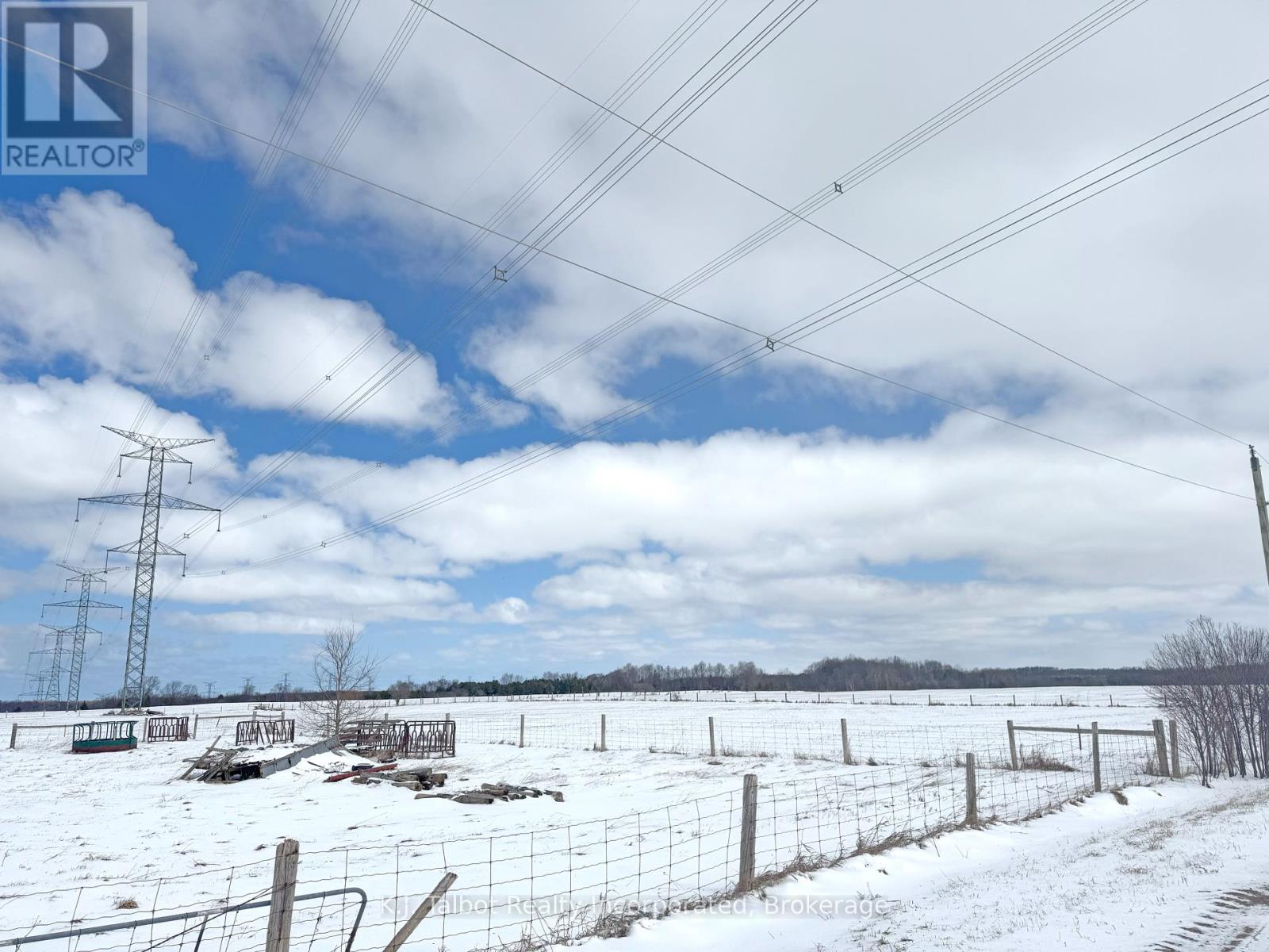 35856 Huron Road, Central Huron, Ontario  N7A 3X8 - Photo 2 - X12043402