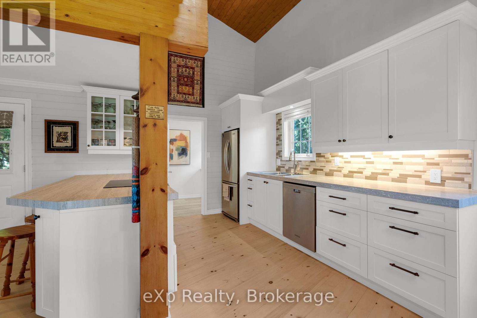 850 Pike Bay Road, Northern Bruce Peninsula, Ontario  N0H 2T0 - Photo 8 - X12044492