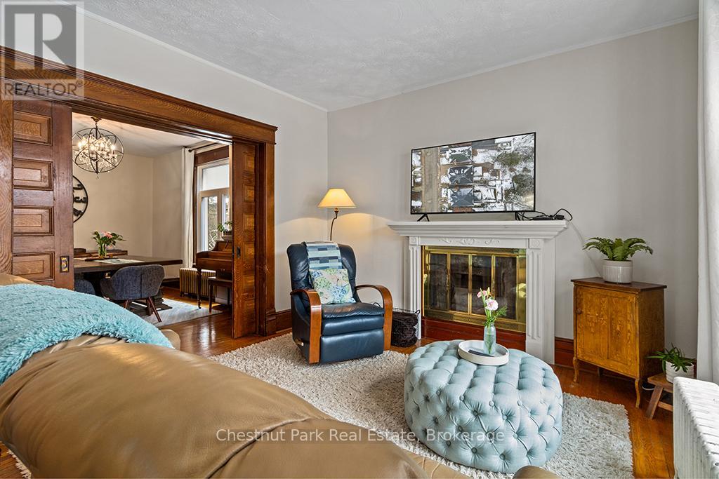 877 5th Avenue 'a' E, Owen Sound, Ontario  N4K 2T1 - Photo 10 - X12045203