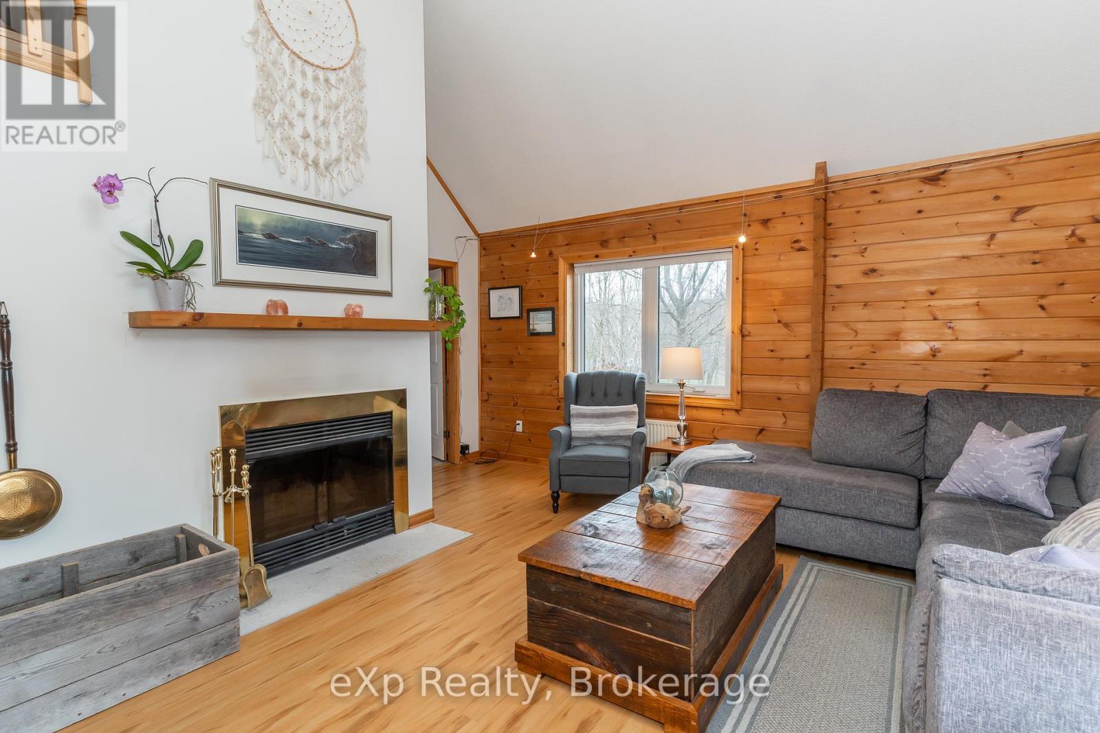 5331 Hwy 124 Highway, Magnetawan, Ontario  P0A 1P0 - Photo 11 - X12046301