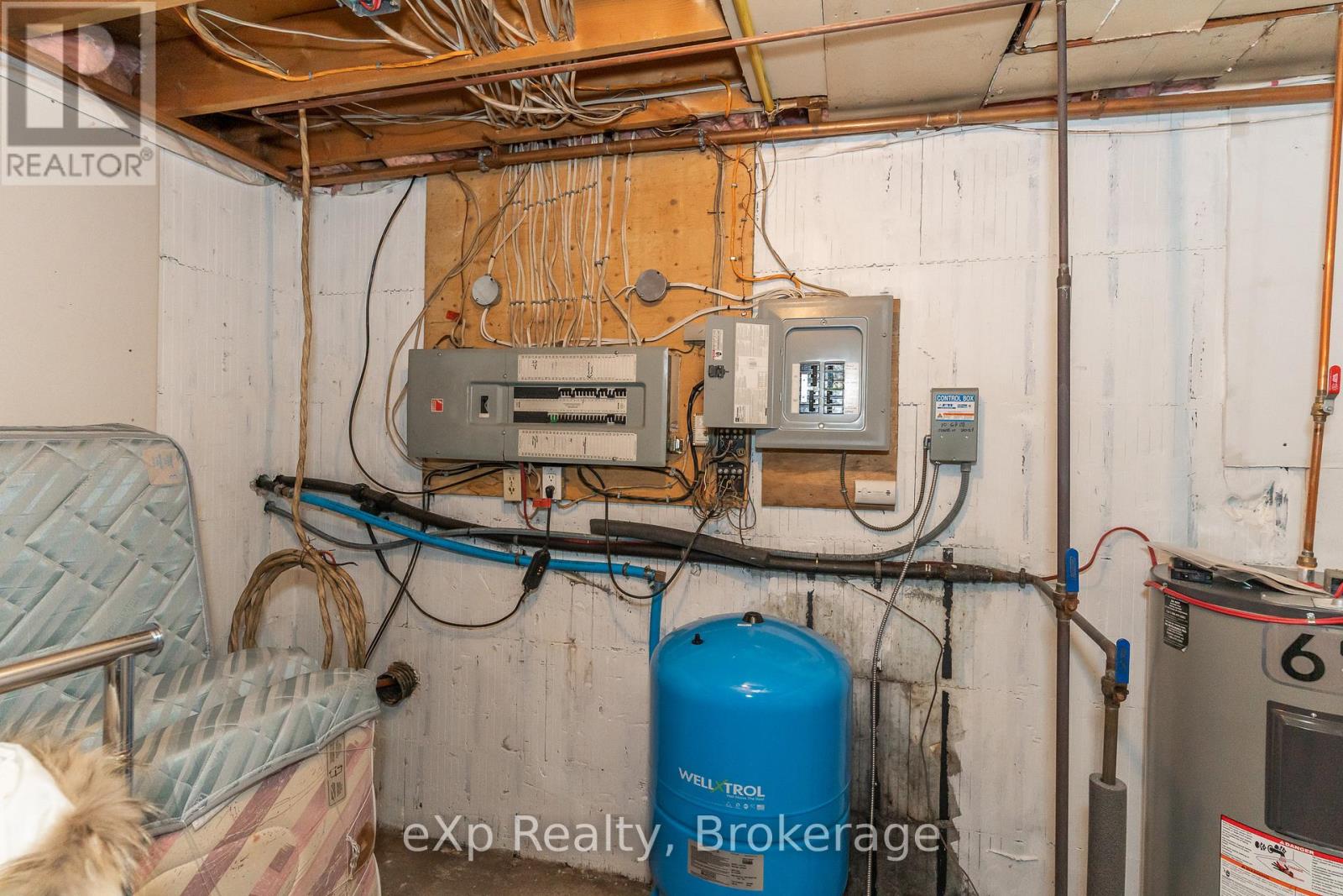 5331 Hwy 124 Highway, Magnetawan, Ontario  P0A 1P0 - Photo 29 - X12046301