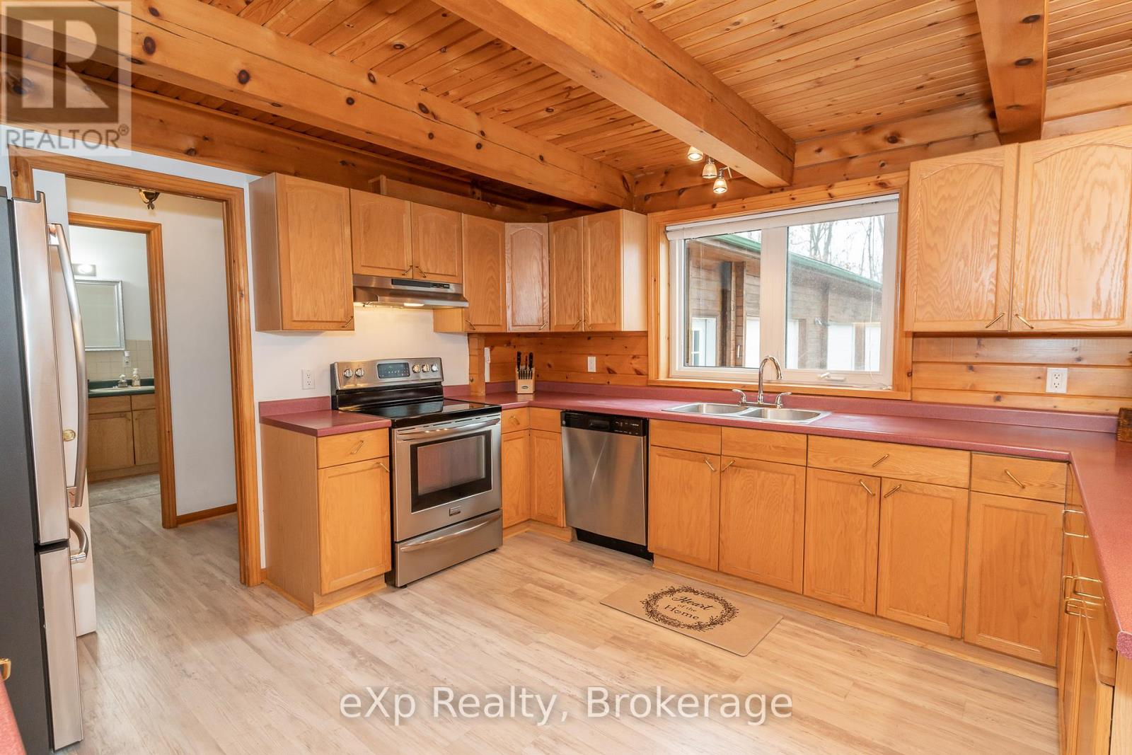 5331 Hwy 124 Highway, Magnetawan, Ontario  P0A 1P0 - Photo 5 - X12046301