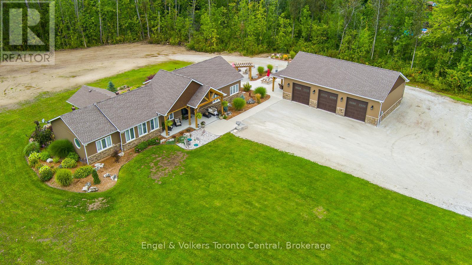242 SOMERS STREET, Georgian Bluffs, Ontario