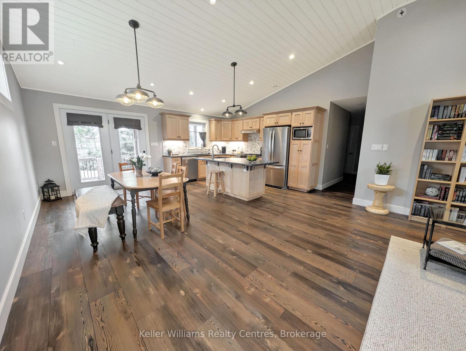 116 Havelock Street, Georgian Bluffs, Ontario  N0H 2T0 - Photo 22 - X12047558