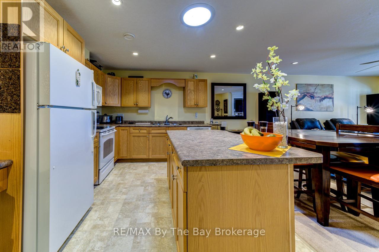 45 Meadow Lane, Wasaga Beach, Ontario  L9Z 0A2 - Photo 11 - S12047800