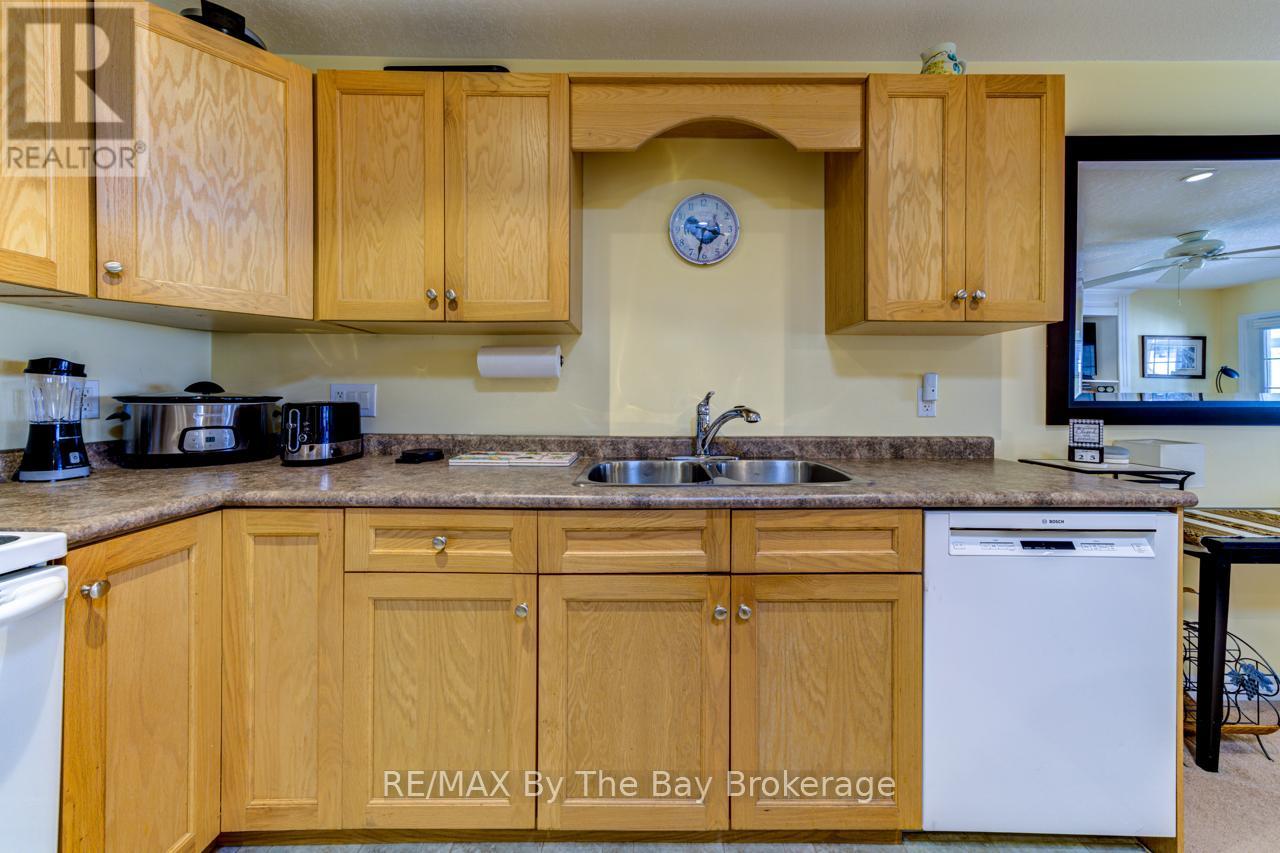 45 Meadow Lane, Wasaga Beach, Ontario  L9Z 0A2 - Photo 16 - S12047800