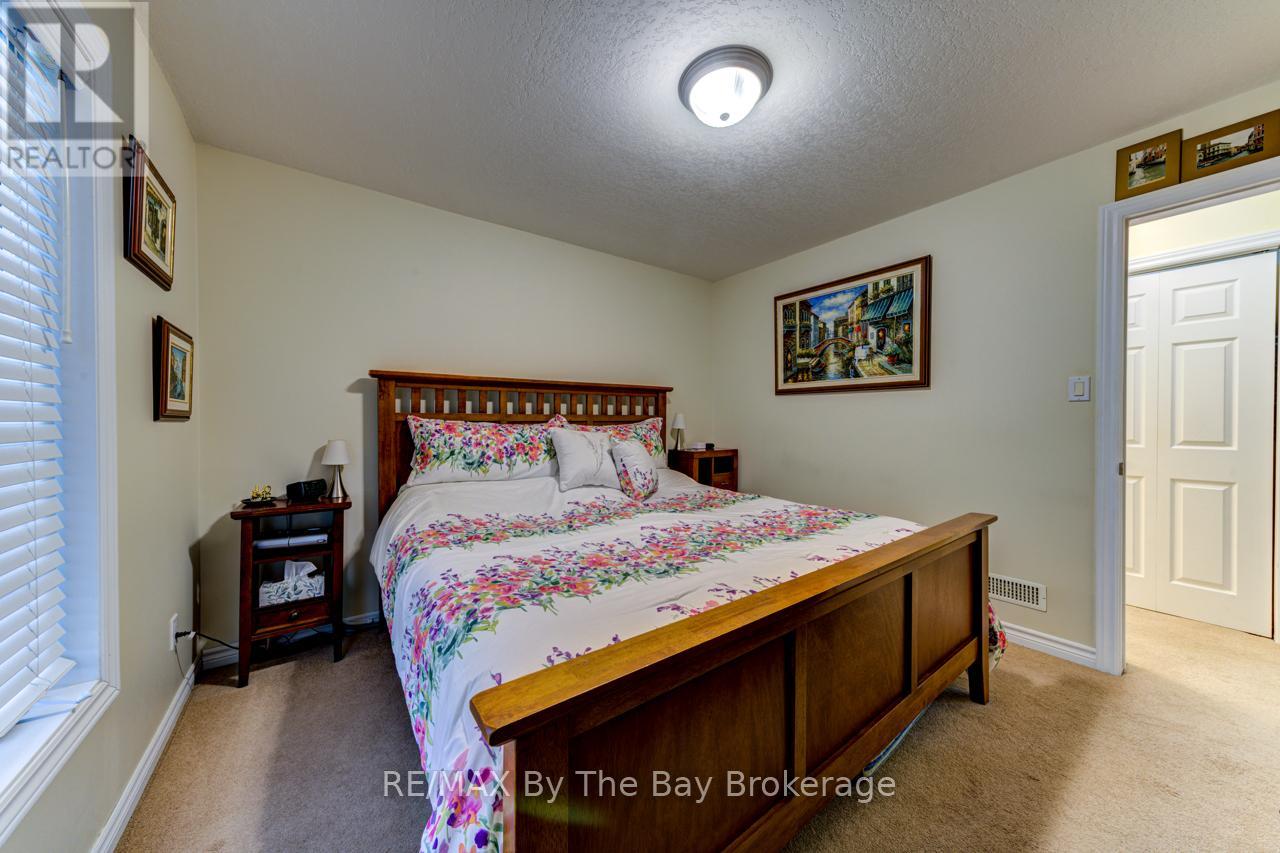 45 Meadow Lane, Wasaga Beach, Ontario  L9Z 0A2 - Photo 31 - S12047800