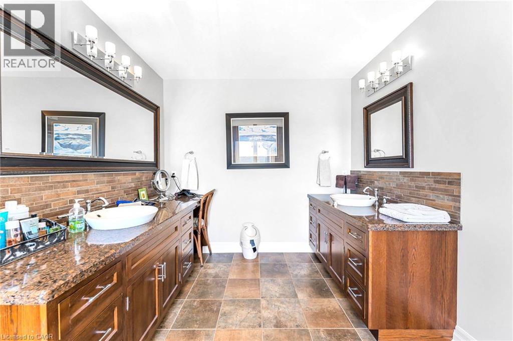 915 Queenston Road, Niagara-On-The-Lake, Ontario  L0S 1J0 - Photo 32 - 40711412