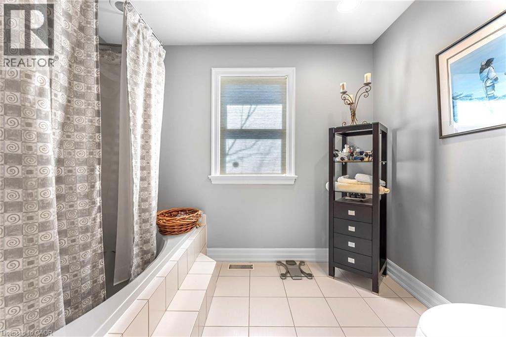 915 Queenston Road, Niagara-On-The-Lake, Ontario  L0S 1J0 - Photo 35 - 40711412