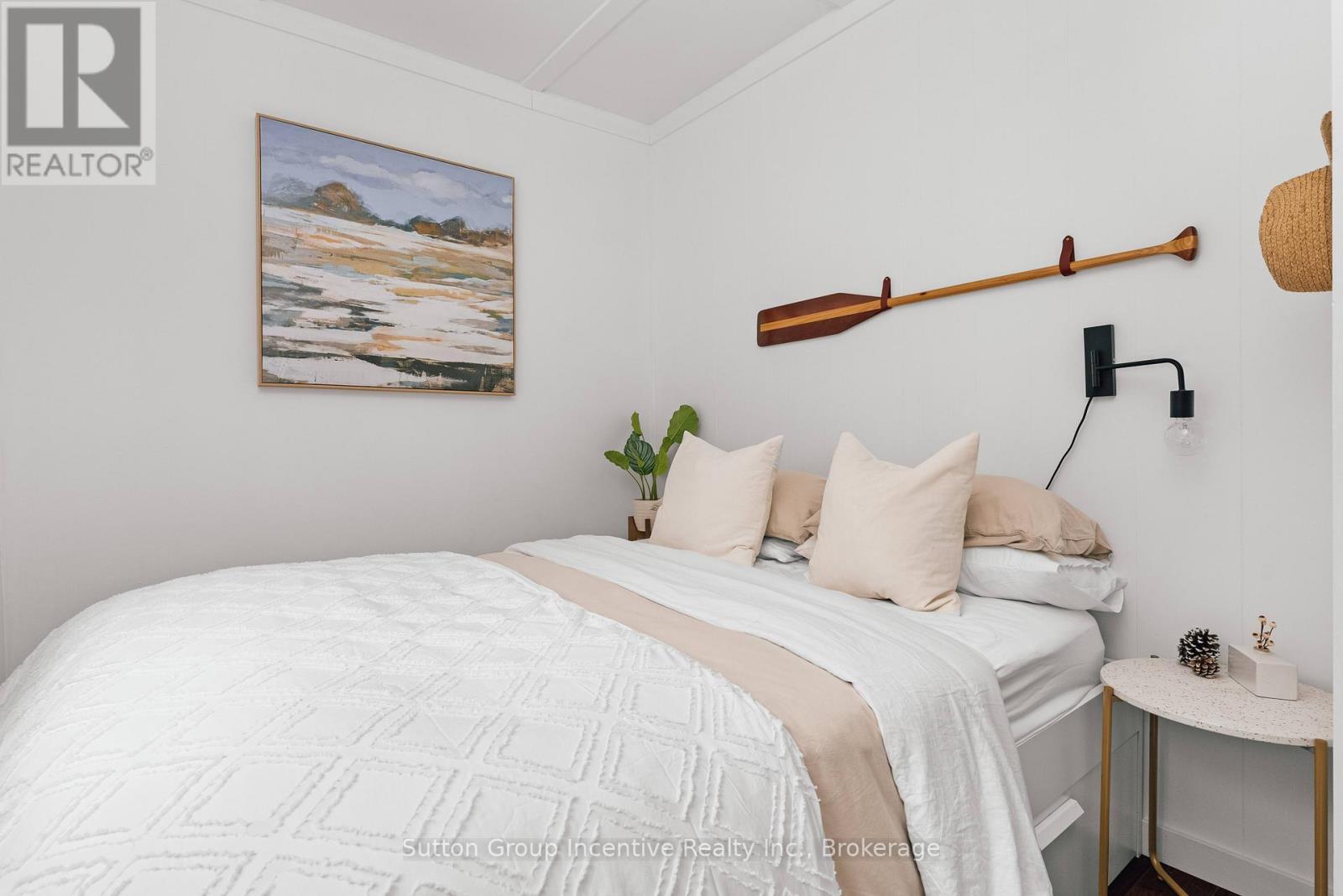 1972 Limberlost Road, Lake Of Bays, Ontario  P1H 2J6 - Photo 15 - X12049016