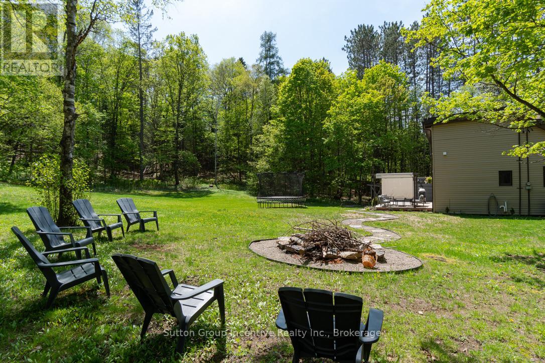 1972 Limberlost Road, Lake Of Bays, Ontario  P1H 2J6 - Photo 25 - X12049016