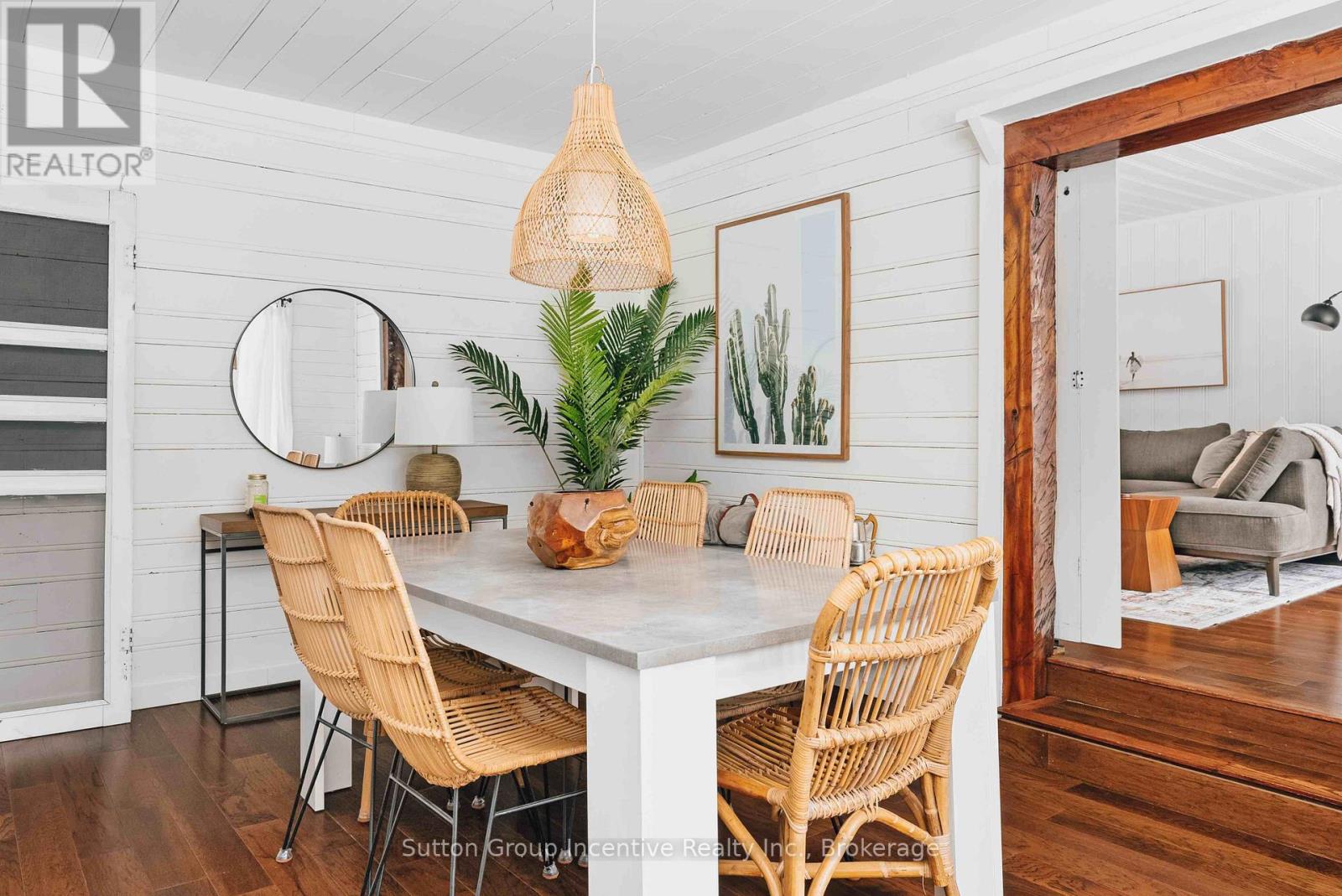 1972 Limberlost Road, Lake Of Bays, Ontario  P1H 2J6 - Photo 5 - X12049016