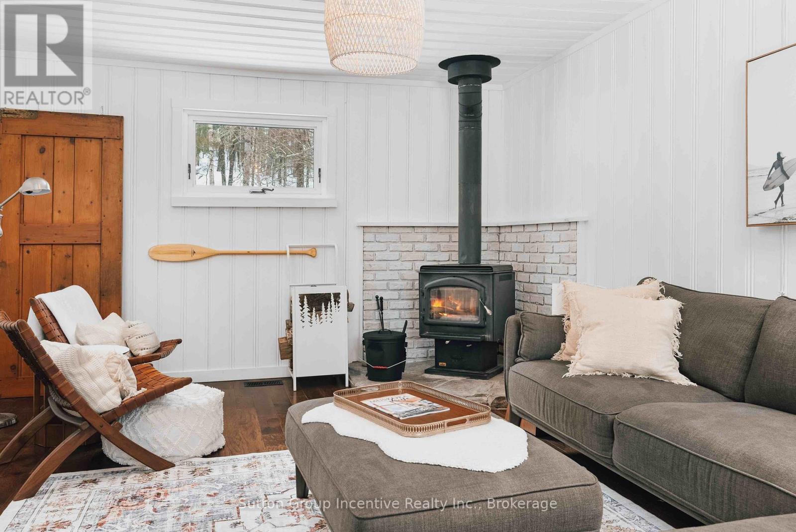 1972 Limberlost Road, Lake Of Bays, Ontario  P1H 2J6 - Photo 8 - X12049016