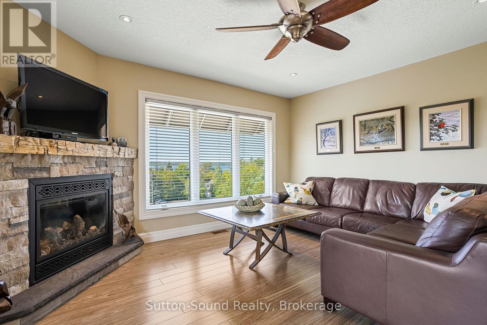 110 Sunset Boulevard, Georgian Bluffs, Ontario  N0H 2T0 - Photo 23 - X12049217